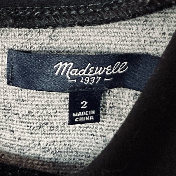 Madewell gray and black pleated knit dress with pockets - Picture 6 of 6